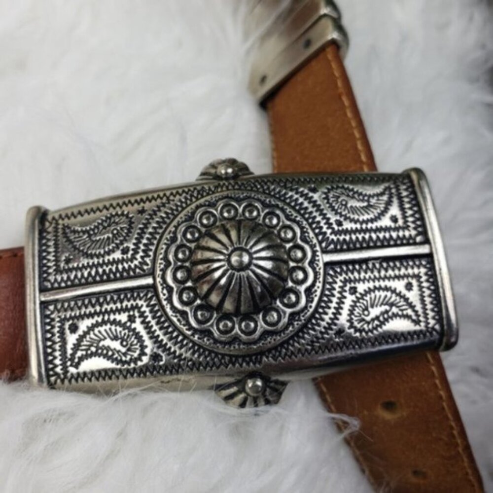 Vintage Brown Leather Belt with Ornate Silver Buckle - Picture 3 of 10